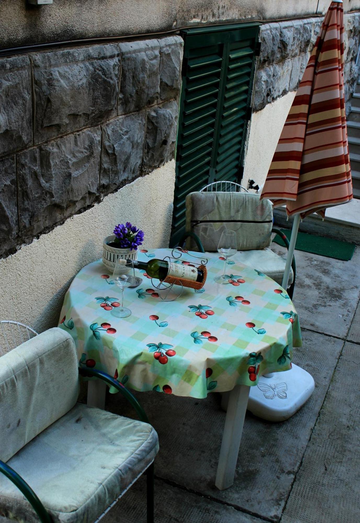 Guest House With Garden - Zuvan Split Pokój zdjęcie