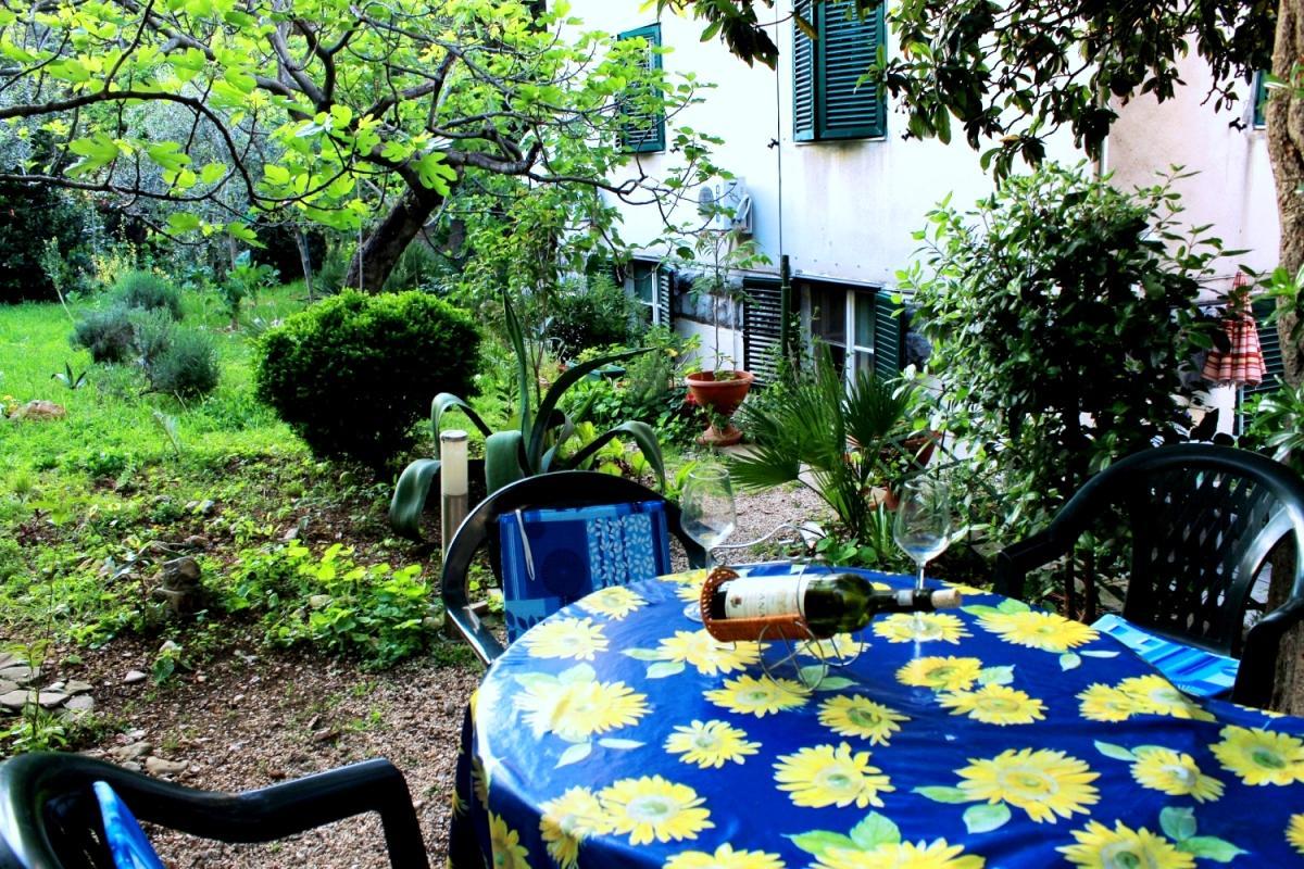 Guest House With Garden - Zuvan Split Zewnętrze zdjęcie