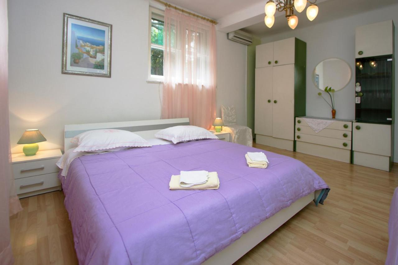 Guest House With Garden - Zuvan Split Zewnętrze zdjęcie